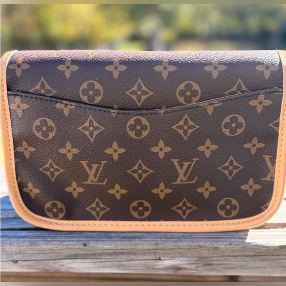 Brown LV Monogram Shoulder Bag, New - Picture 3 of 16